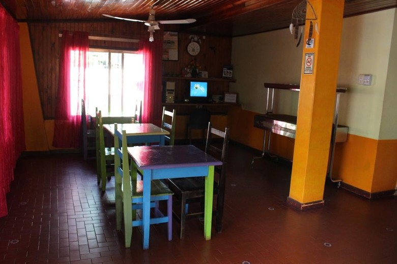 Residencial Noelia Hostel