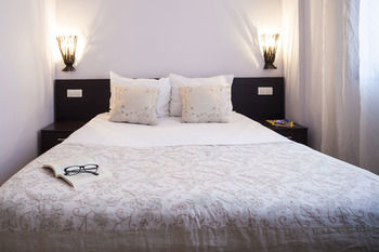Camp Nou Apartments