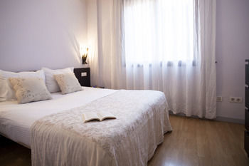 Camp Nou Apartments