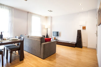 Camp Nou Apartments