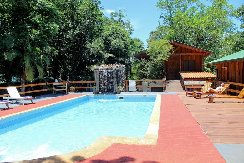 Palo Rosa Lodge