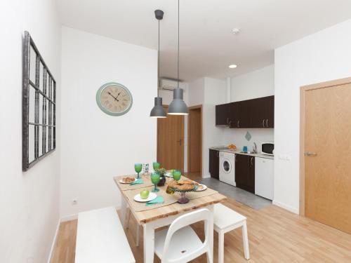 Happy Apartments