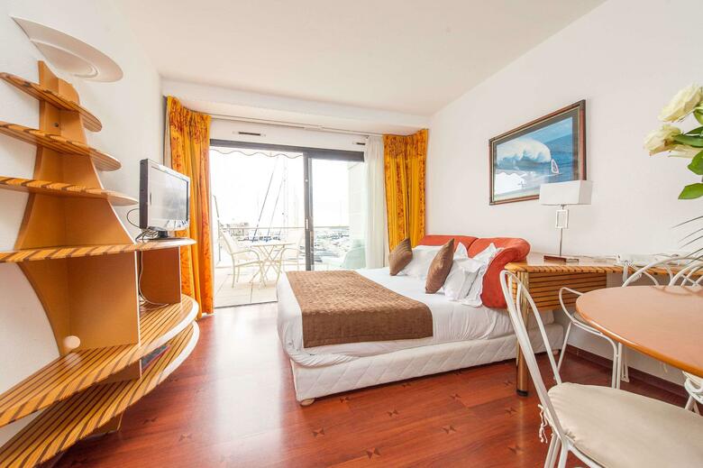 Hotel Residence Quai Des Princes