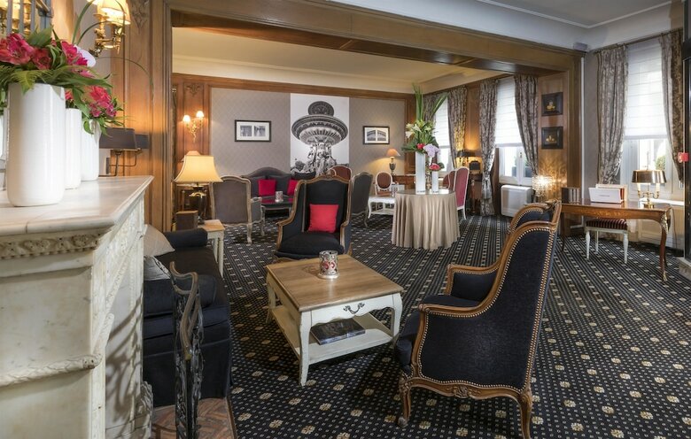 Claridge Hotel