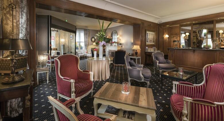 Claridge Hotel