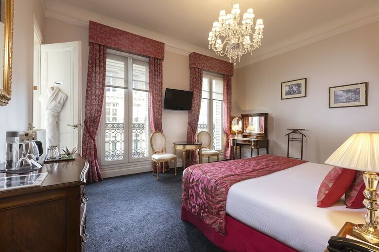 Claridge Hotel