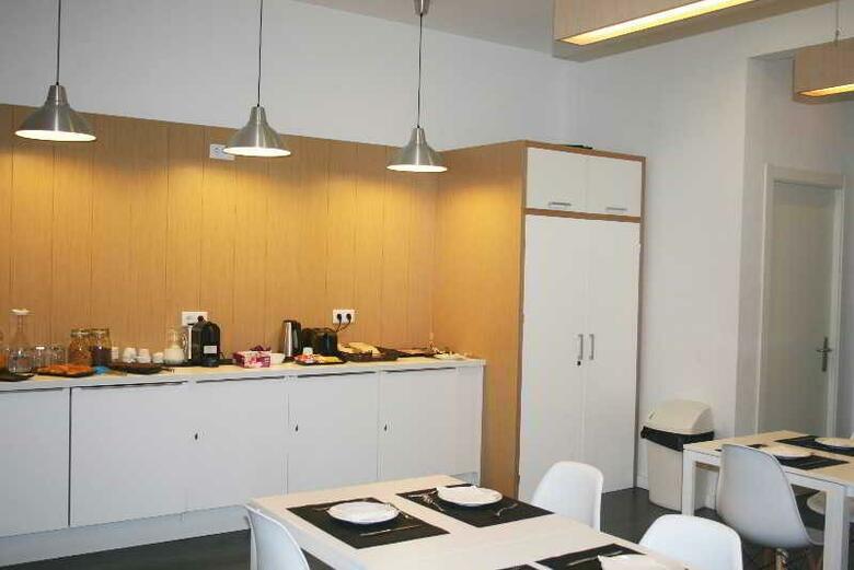 Hostal Ramblas By Pillow