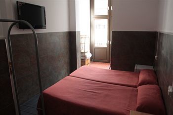 Hostal Lenin Hostel