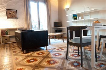 Fuster Apartments