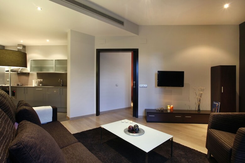 Fisa Rentals Gran Via Apartments