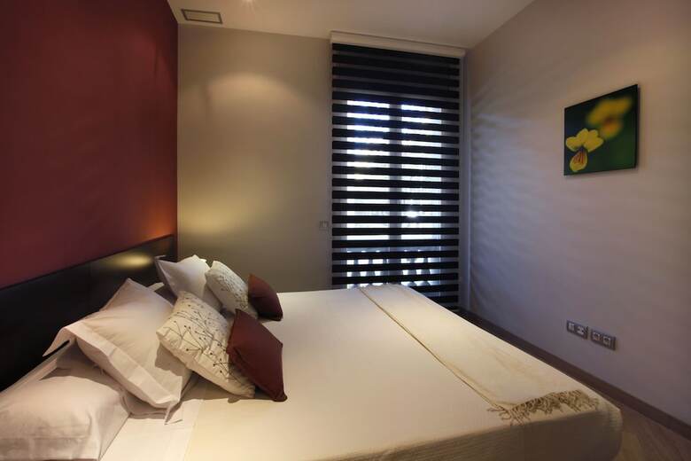 Fisa Rentals Gran Via Apartments