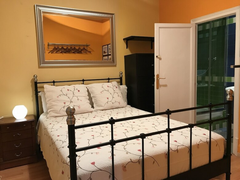 Fisa Rentals Gran Via Apartments