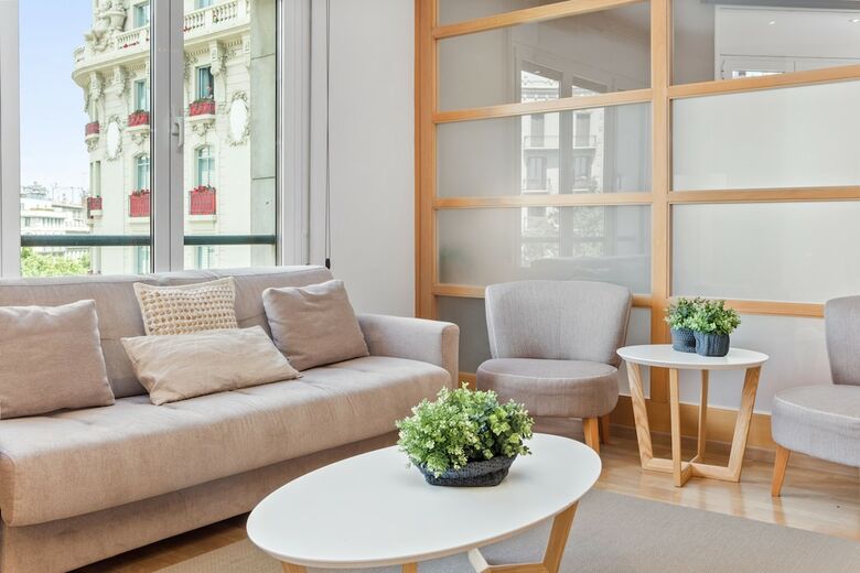 Fisa Rentals Gran Via Apartments
