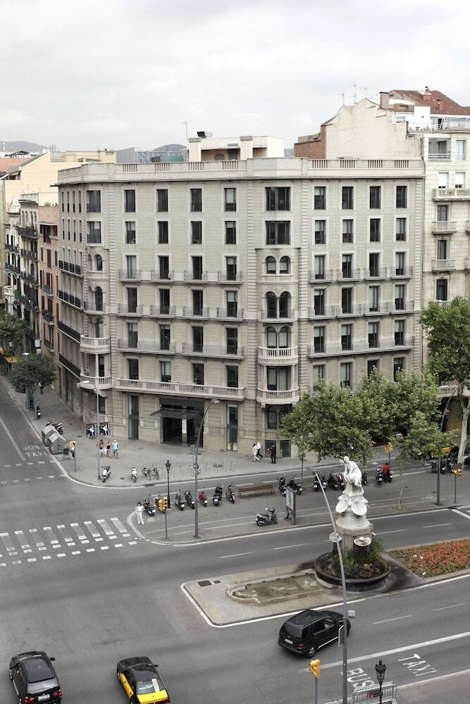Fisa Rentals Gran Via Apartments