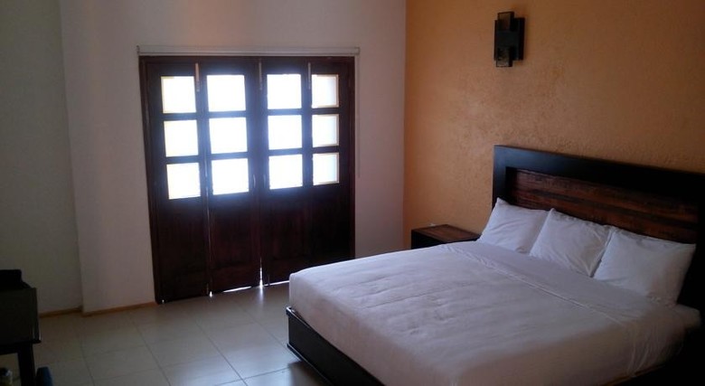 Happy Express Hotel