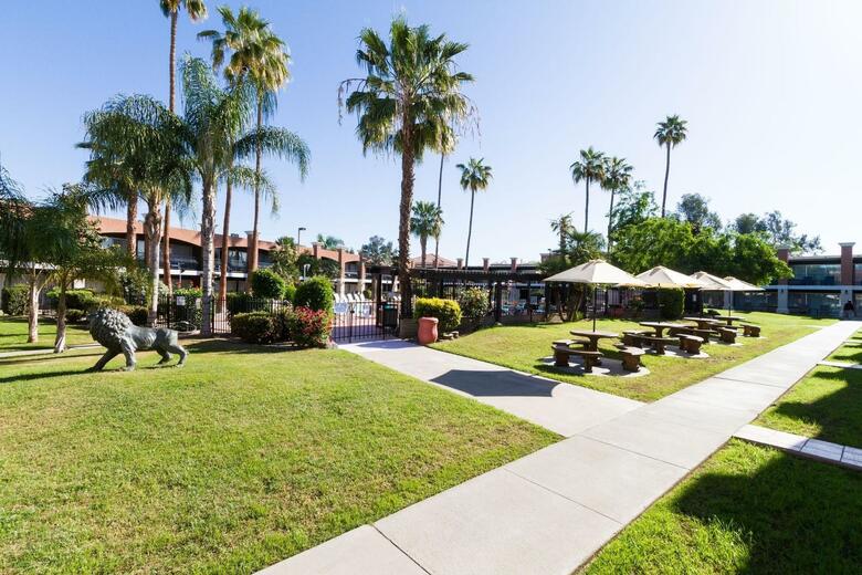 Hotel Rosedale