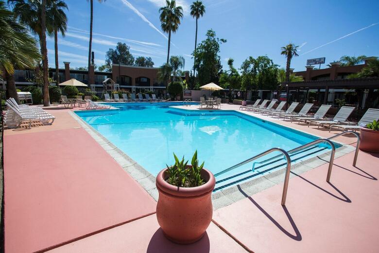 Hotel Rosedale