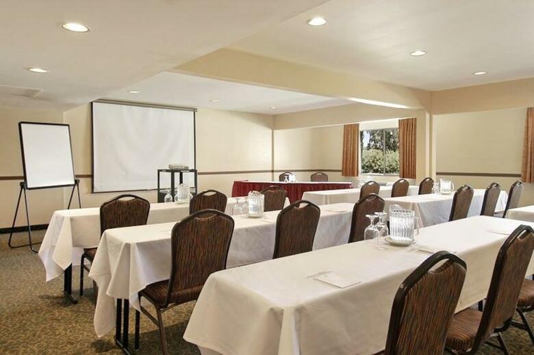 Hotel Rosedale