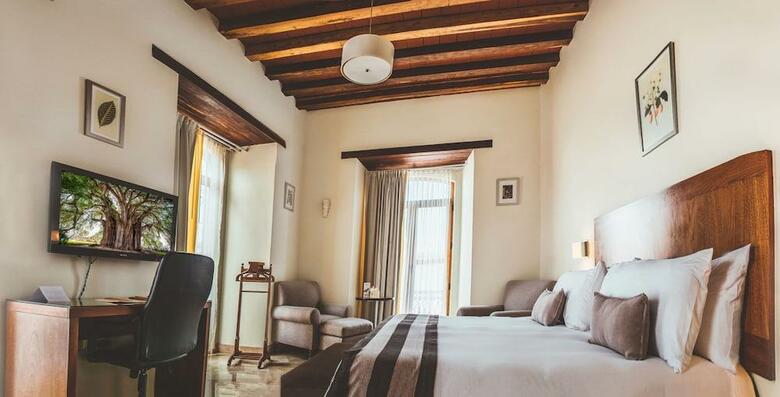 Hotel Parador De Alcal�