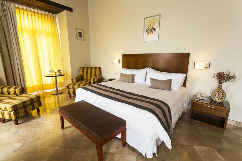 Hotel Parador De Alcal�