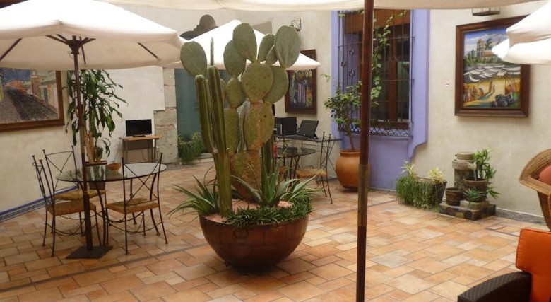 Hotel Tr�bol