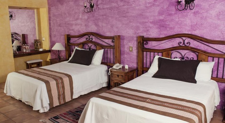 Hotel Tr�bol