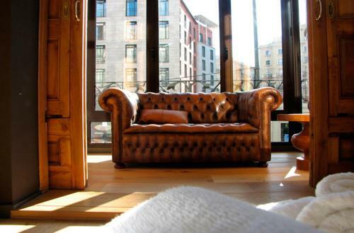 Destinationbcn Apartment Suites In Barcelona