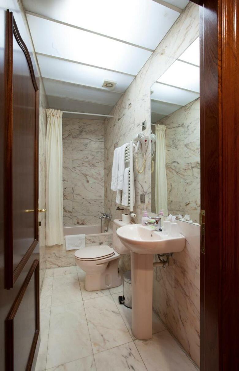 Alba Hotel
