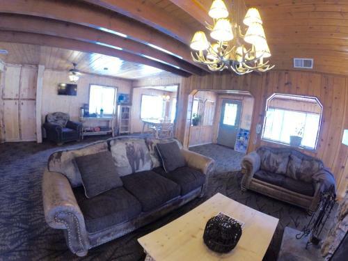 Lodge Big Bear Frontier