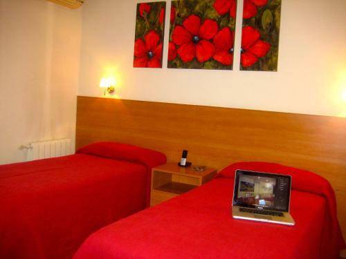 Hostal Madrazo