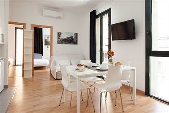 Gracia Apartments
