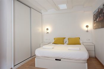 Gracia Apartments