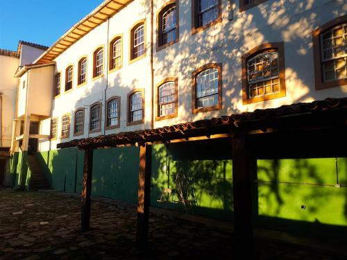 Brumas Hostel
