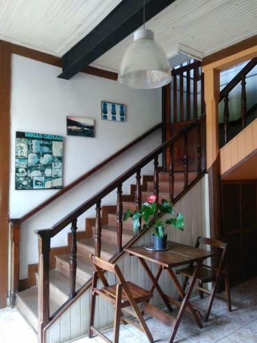 Brumas Hostel