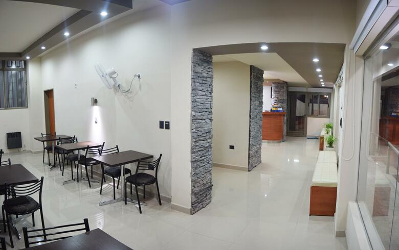 Victor Hotel