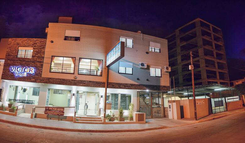 Victor Hotel