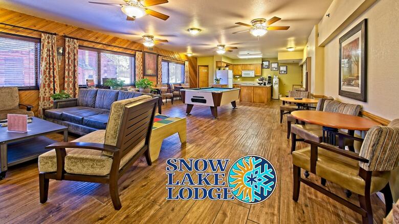 Hotel Snow Lake Lodge