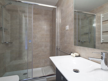 Gir80 Apartments