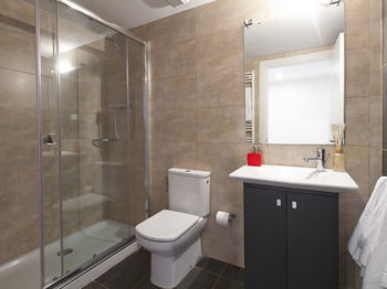 Gir80 Apartments