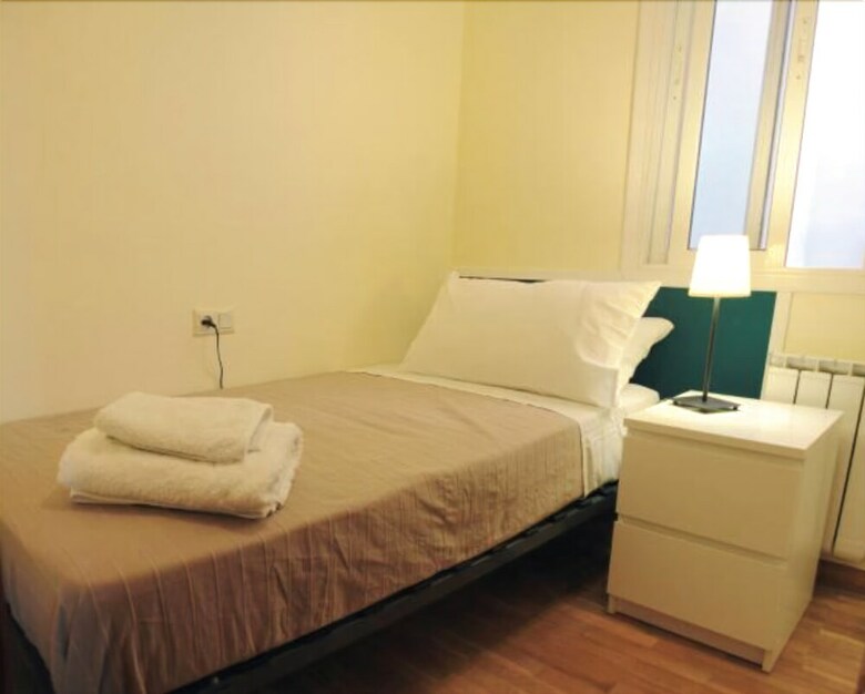 Alguera Apartments Napols