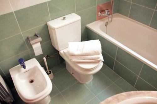 Alguera Apartments Napols