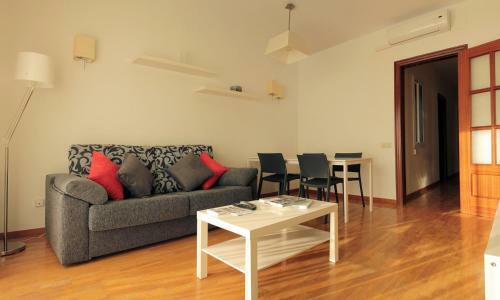 Alguera Apartments Napols