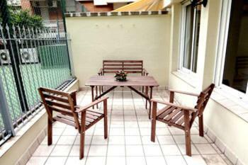 Alguera Apartments Napols
