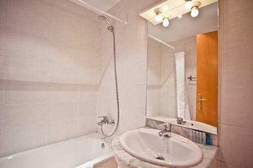 Ramblas Apartments