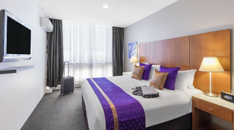 Hotel Park Regis Griffin Suites