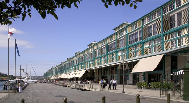 Hotel Ovolo Blue Sydney