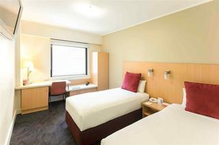 Ibis World Square Hotel