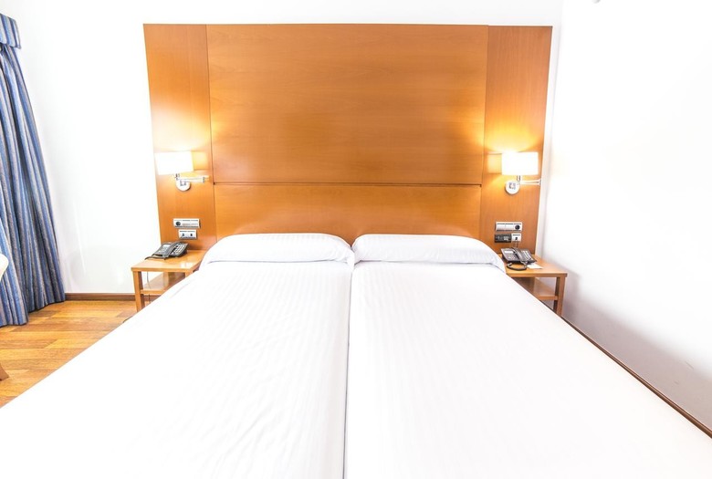 Hotel Azarbe