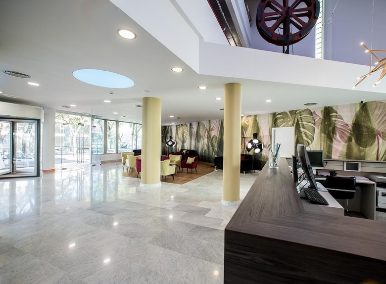 Hotel Azarbe