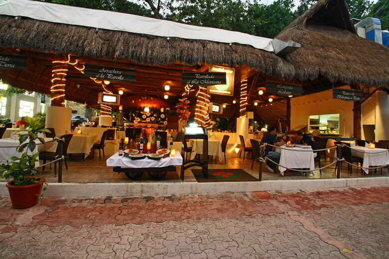 Tukan Hotel & Beach Club